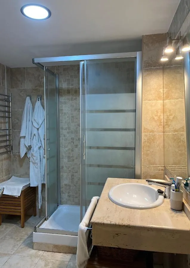 Apartamento Piso Con Piscina Primera Linea De Playa Torre Del Mar España